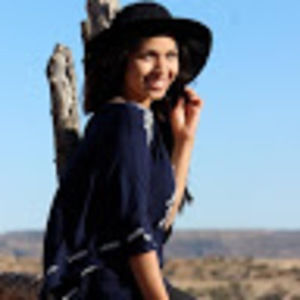 Meet your Posher, Dana